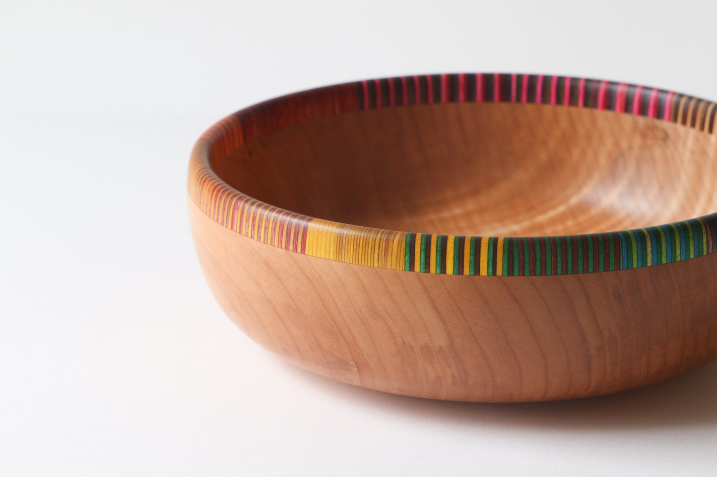 rimmed bowl