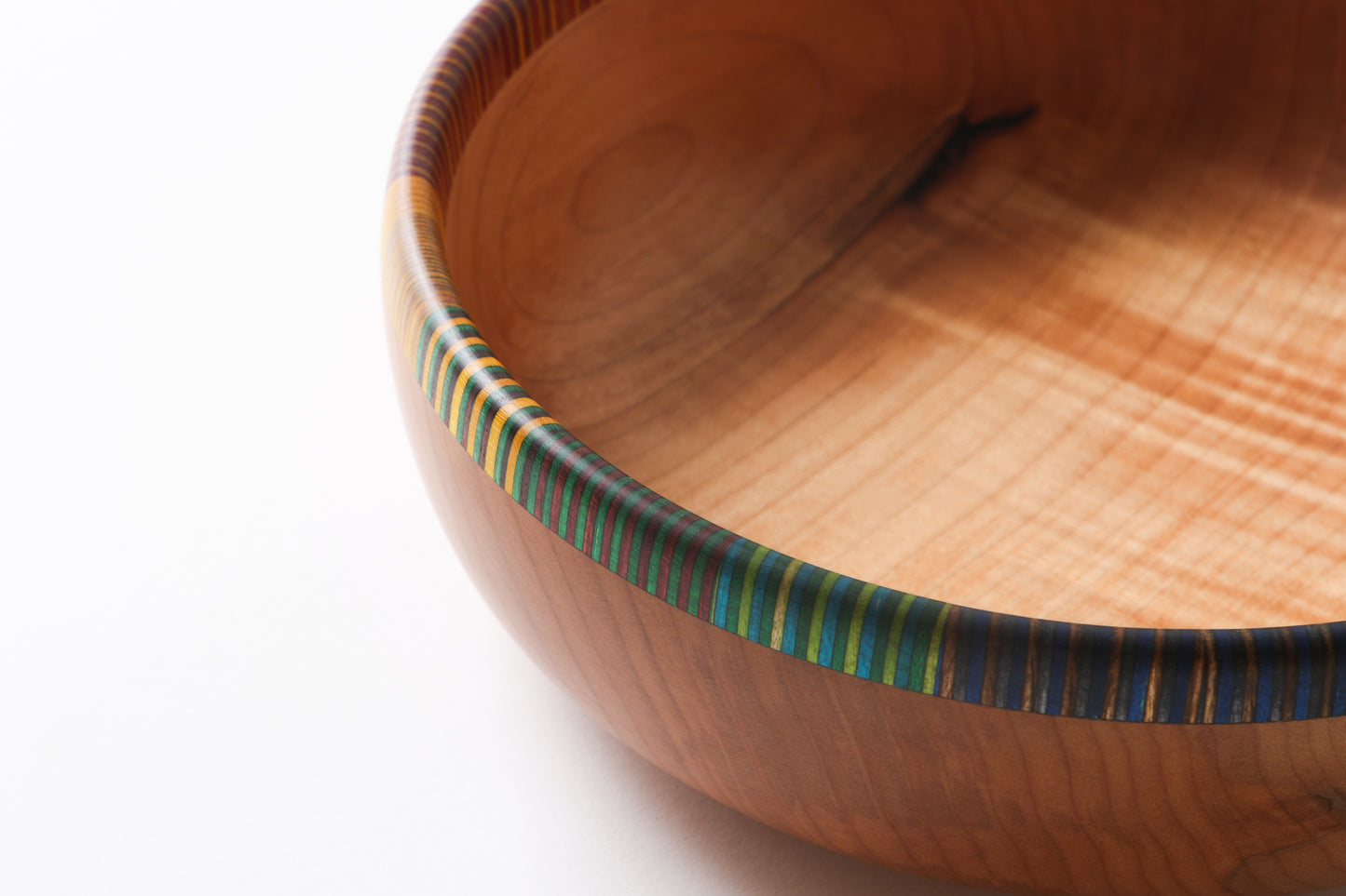 rimmed bowl
