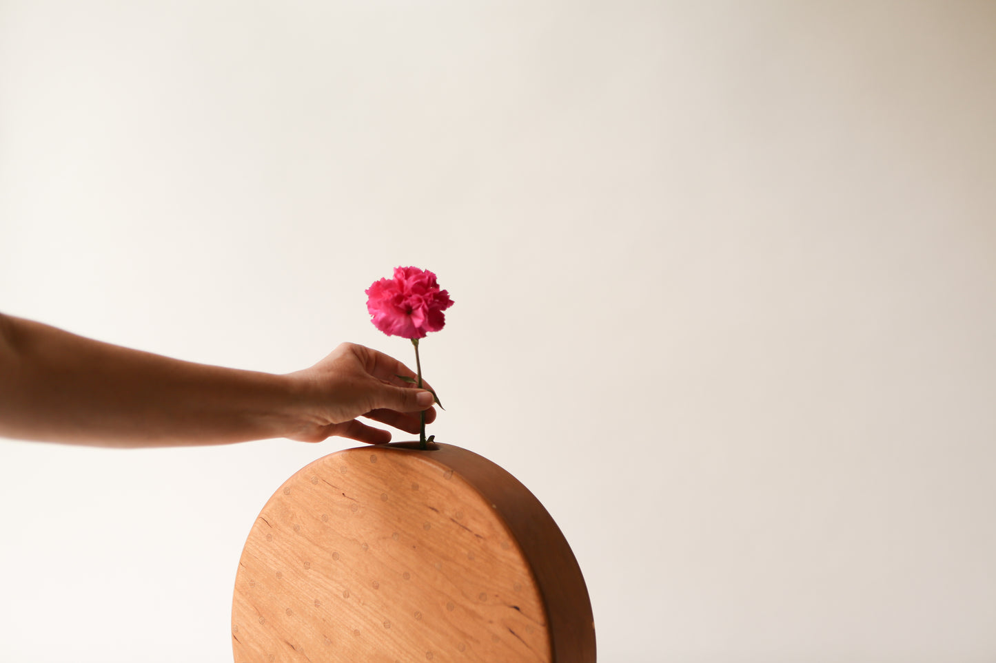 dot vase